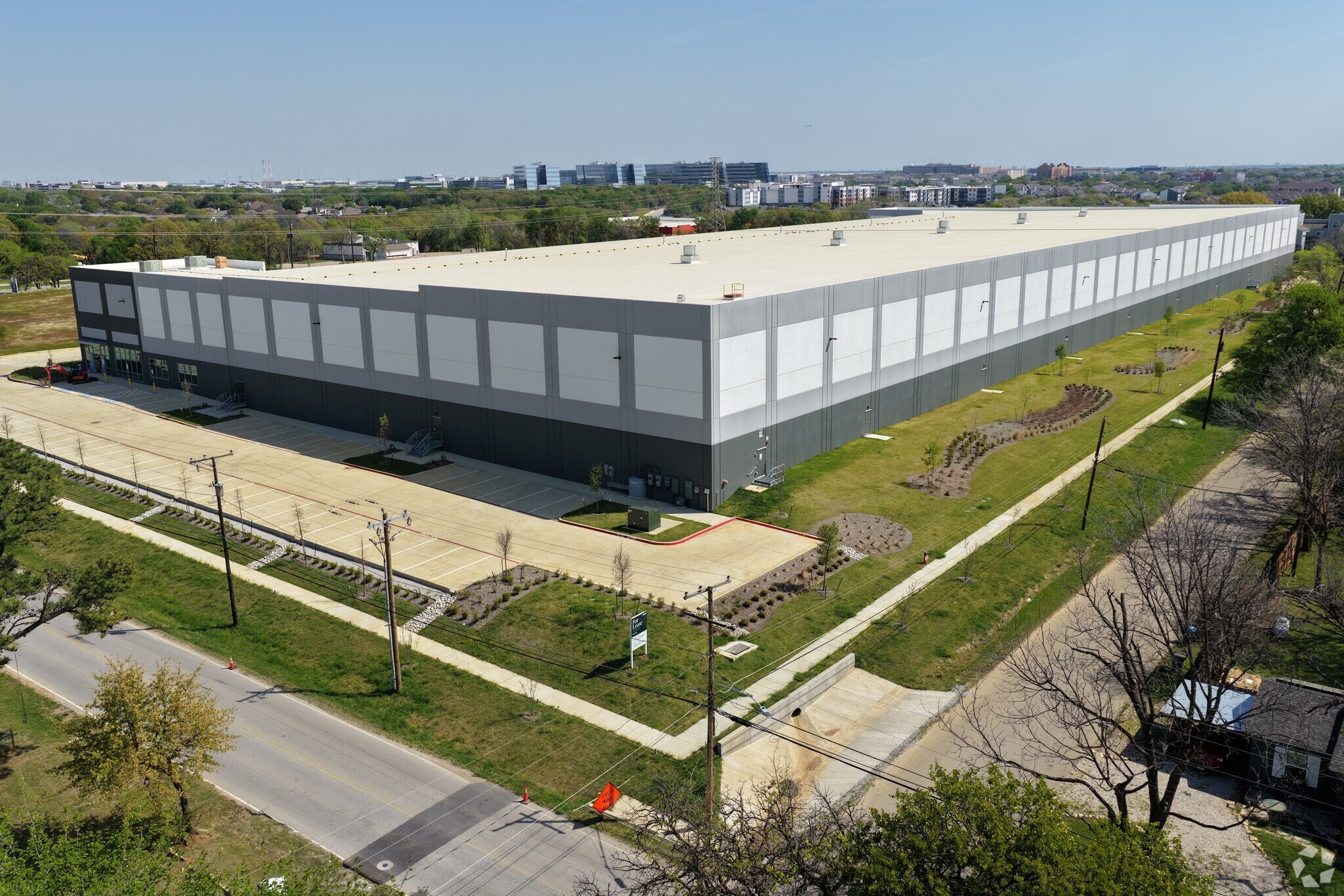 3850 Tarrant Main St, Euless, TX à louer Photo principale– Image 1 sur 9