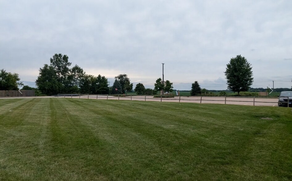 800-A N Main St, Elburn, IL à vendre - Photo principale – Image 1 sur 3