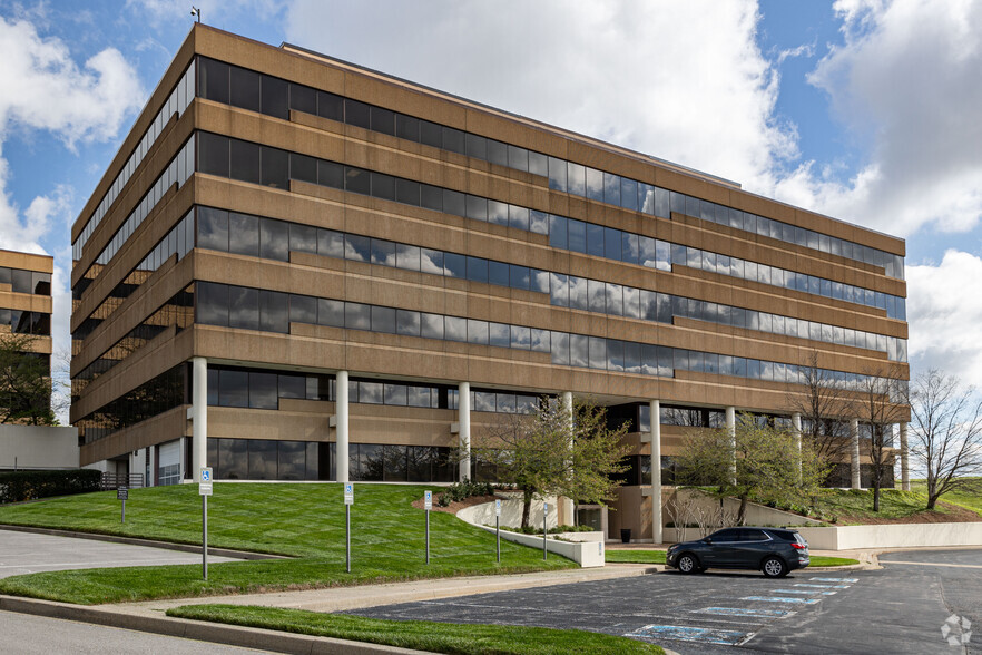 402 Bna Dr, Nashville, TN à louer - Photo principale – Image 1 sur 6