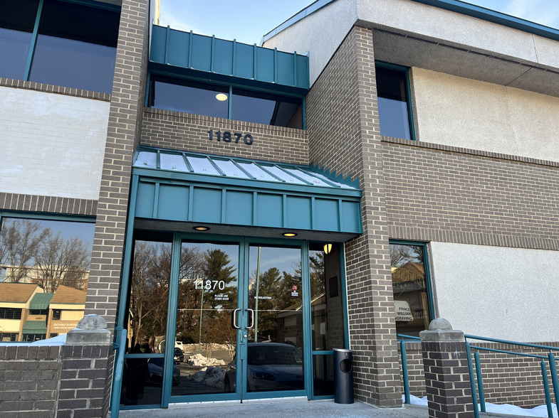 11870-11872 Sunrise Valley Dr, Reston, VA à louer - Photo de l’immeuble – Image 1 sur 7