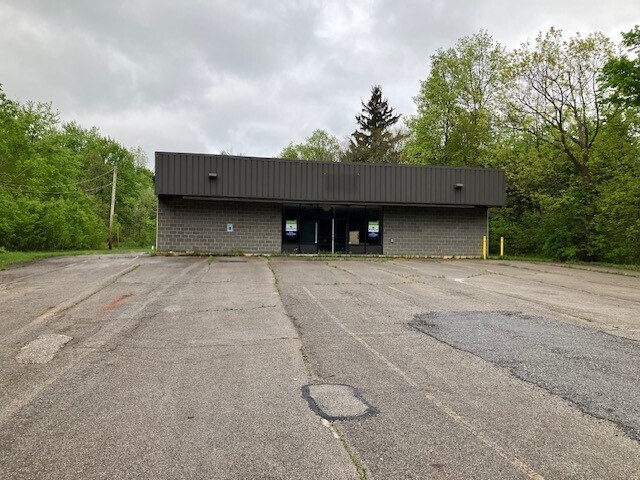 11180 Chardon Rd, Chardon, OH à vendre - Photo de l’immeuble – Image 3 sur 5