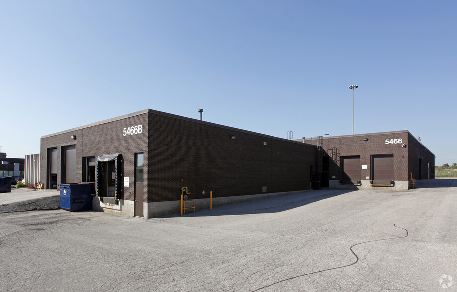 5466 Timberlea Blvd, Mississauga, ON à louer - Photo de l’immeuble – Image 2 sur 5