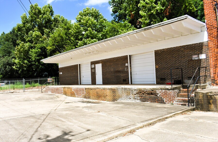 710 N Perry St, Montgomery, AL à louer - Photo de l’immeuble – Image 2 sur 15