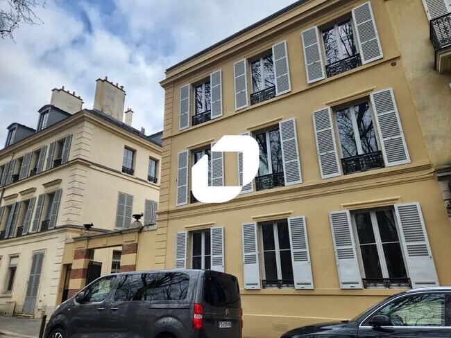 Plus de détails pour Bureau à vendre