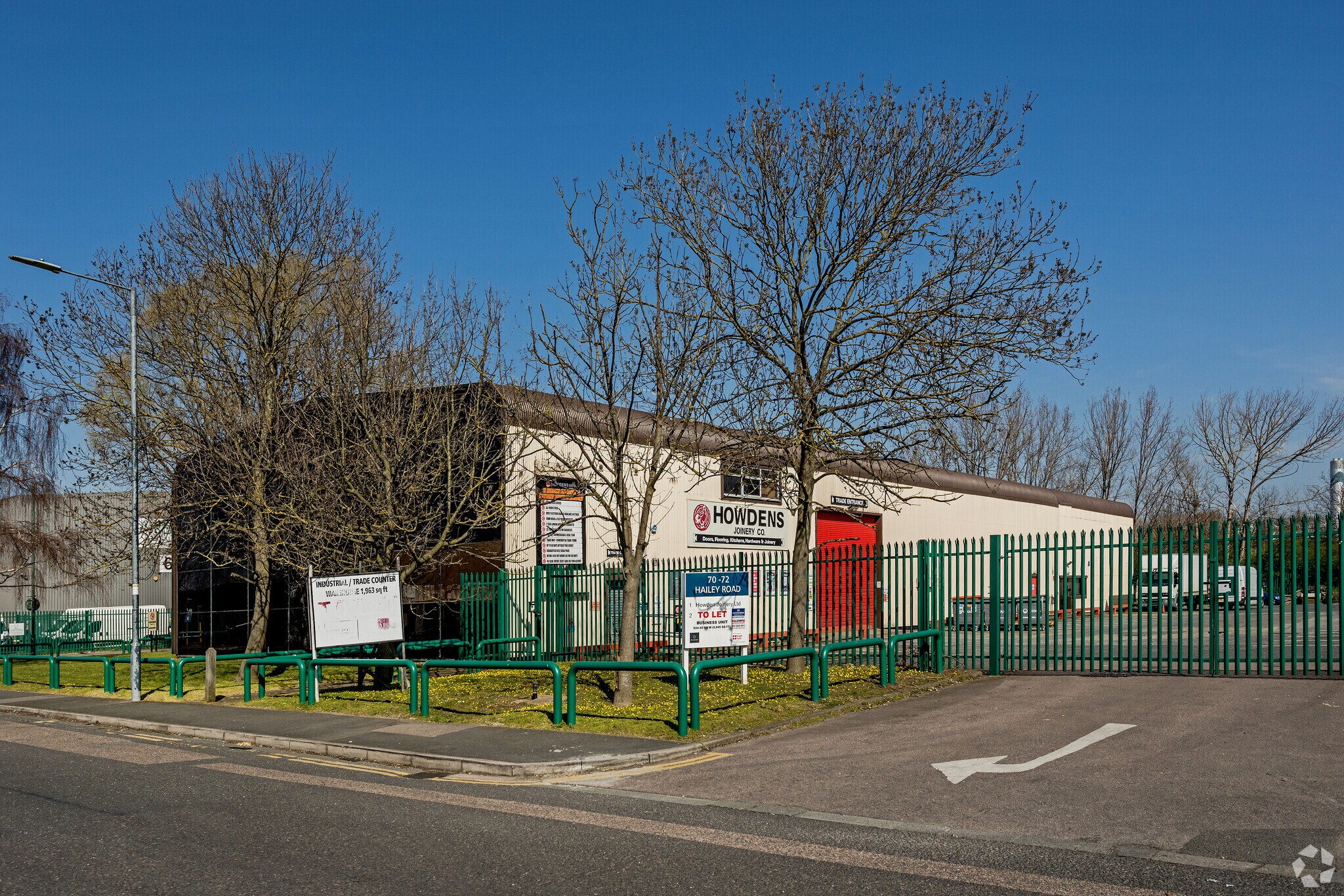 70-72 Hailey Rd, Erith à louer Photo principale– Image 1 sur 4