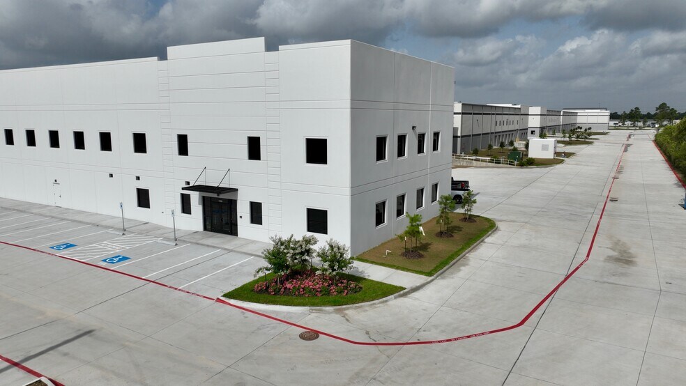 Aldine Westfield Rd, Houston, TX à louer - Photo de l’immeuble – Image 3 sur 8