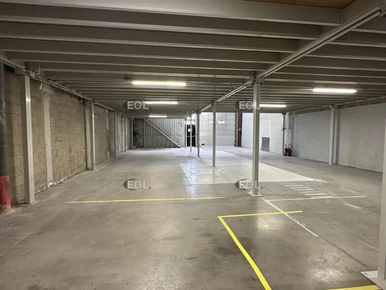 Local d’activités dans Marseille à louer - Photo intérieure – Image 3 sur 5