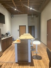 5719 Lawton Loop East Dr, Indianapolis, IN à louer Photo de l’immeuble– Image 2 sur 7