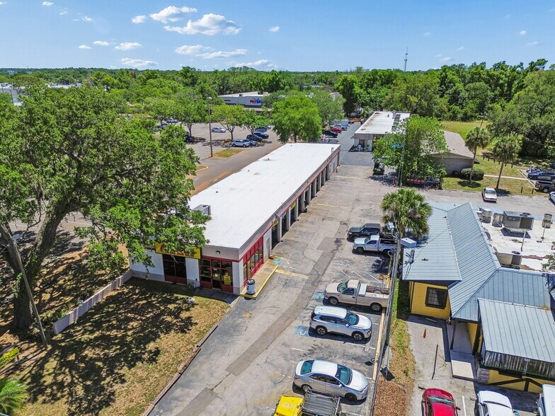 1209 W BRANDON portefeuille de 2 biens à vendre sur LoopNet.fr - Photo de l’immeuble – Image 3 sur 8