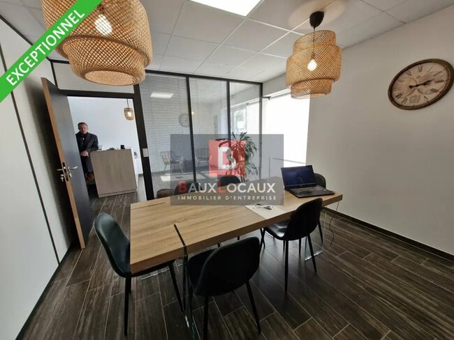 Plus de détails pour Bureau, Local d'activités à louer