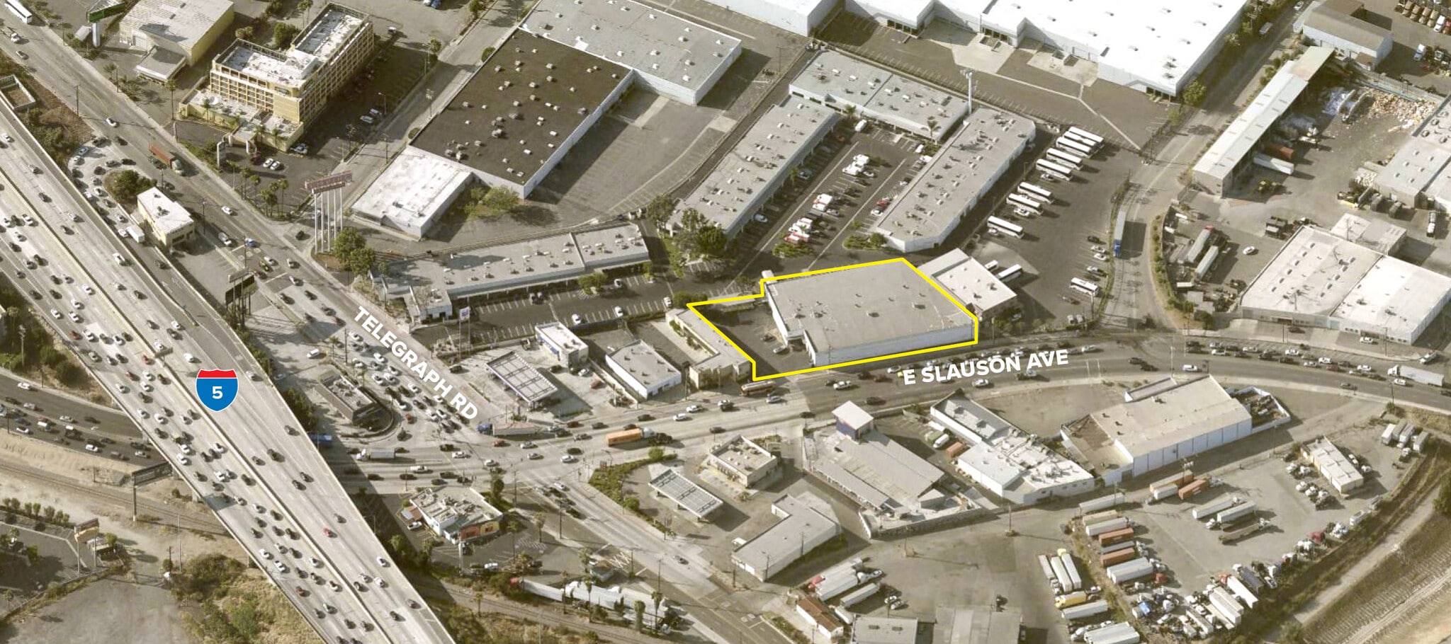 8033-8037 E Slauson Ave, Montebello, CA à louer Aérien– Image 1 sur 1