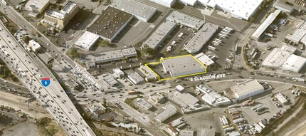 8033-8037 E Slauson Ave, Montebello, CA à louer Aérien– Image 1 sur 1