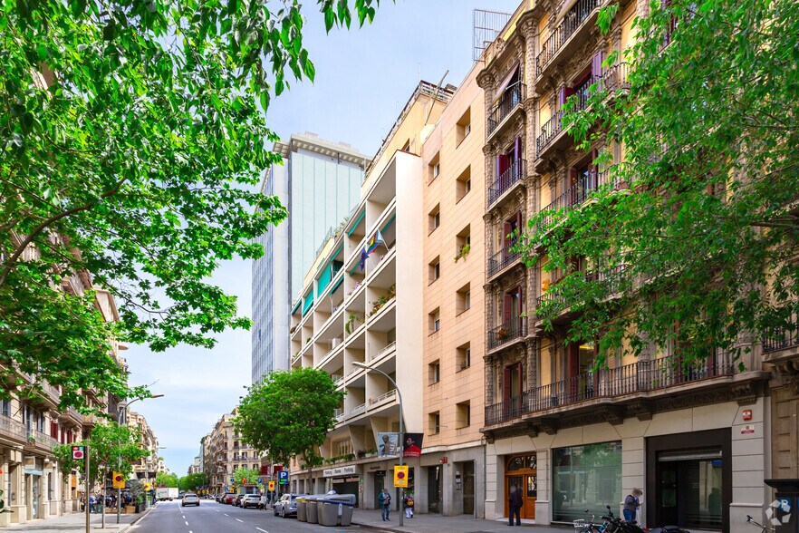 Carrer del Rosselló, 214, Barcelone, Barcelona à louer - Photo de l’immeuble – Image 3 sur 3
