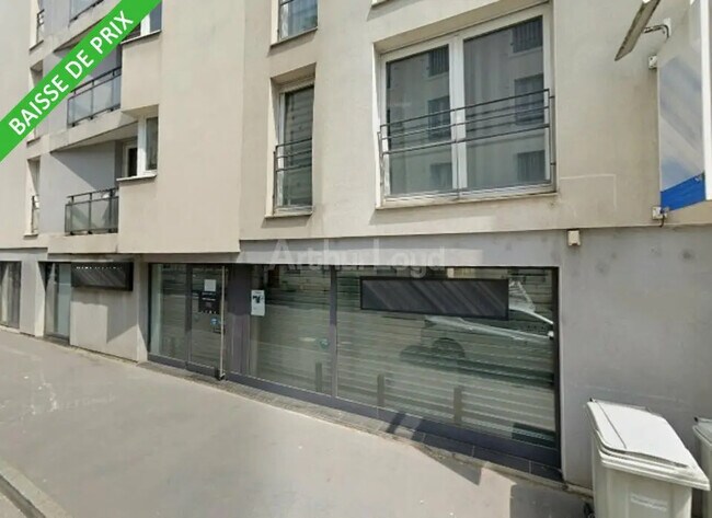 Plus de détails pour Local commercial à vendre
