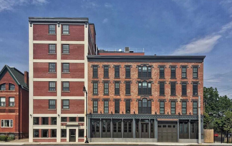 295 Niagara St, Buffalo, NY à louer - Photo principale – Image 1 sur 8