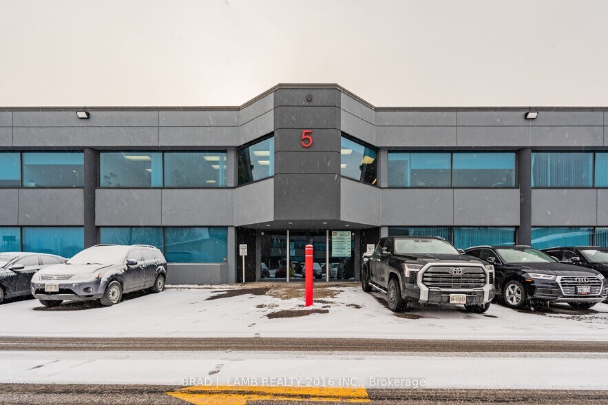 2600 Skymark Ave, Mississauga, ON à louer - Photo de l’immeuble – Image 1 sur 23