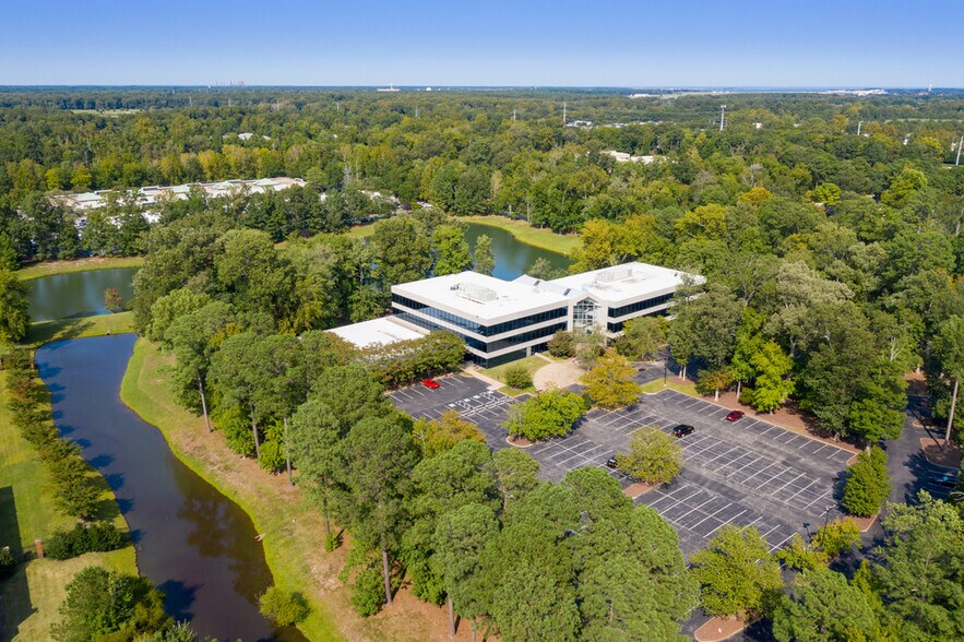 22 Enterprise Pky, Hampton, VA à louer - Photo de l’immeuble – Image 2 sur 9
