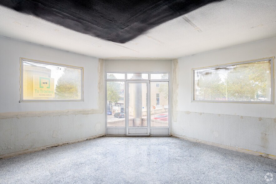 Industriel/Logistique dans Móstoles, Madrid à vendre - Photo de l’immeuble – Image 3 sur 16
