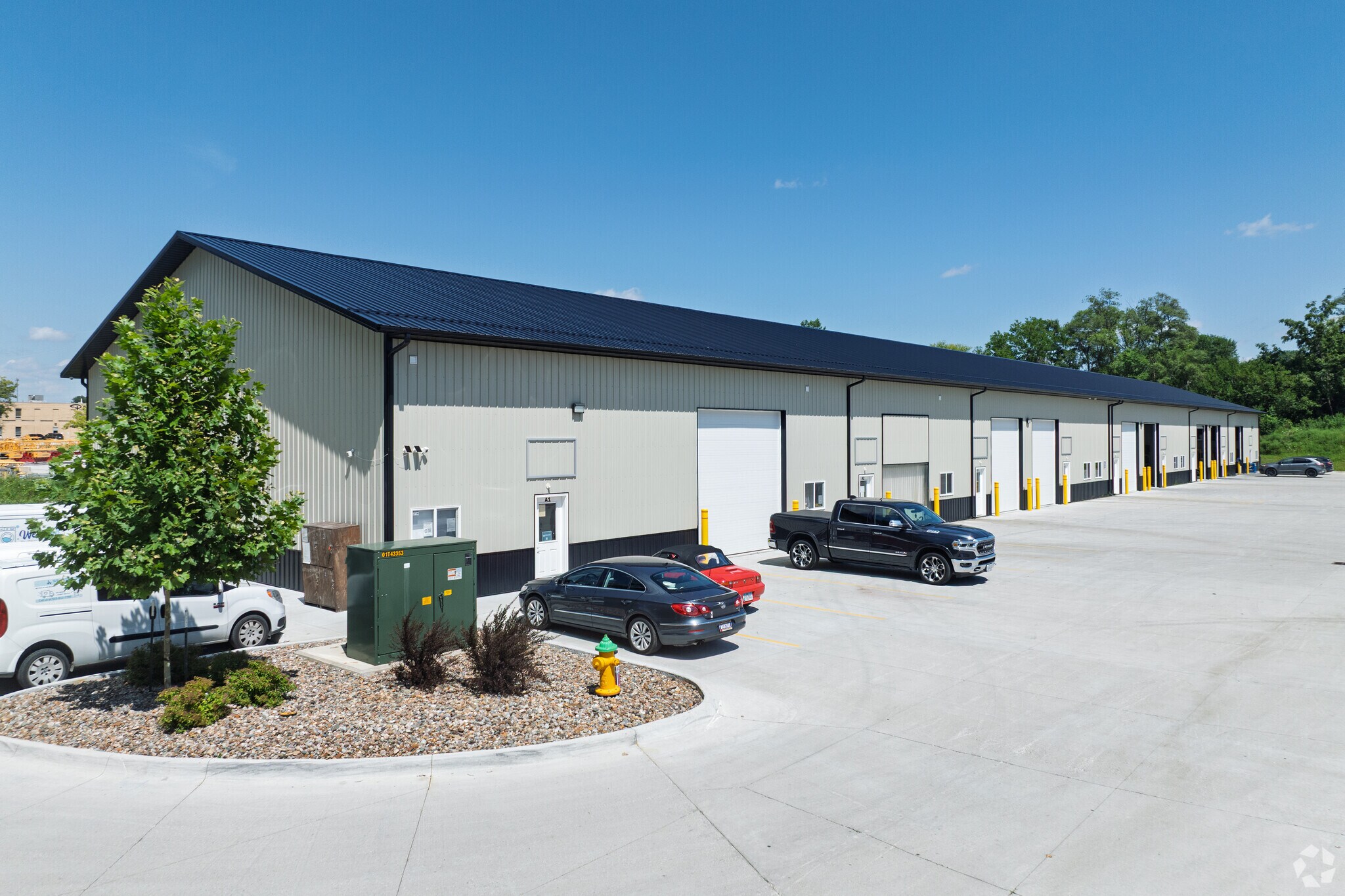 1605 51st Ave, Des Moines, IA à louer Photo principale– Image 1 sur 21