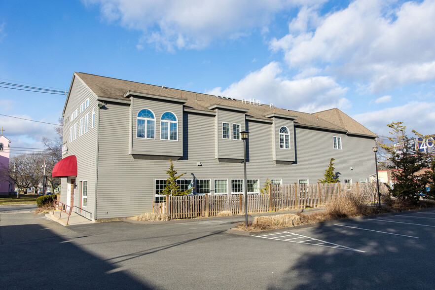 200 Elm St, Pittsfield, MA à vendre - Photo de l’immeuble – Image 3 sur 53