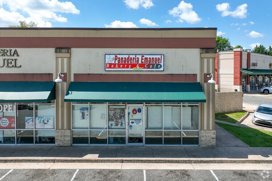 70 Doc Stone Rd, Stafford, VA à louer - Photo de l’immeuble – Image 3 sur 19