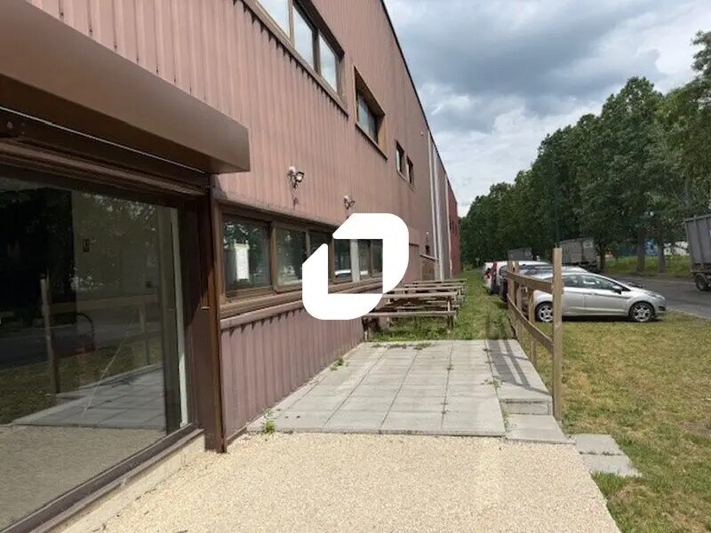 Bureau dans SAINT-OUEN-L'AUMONE à louer Photo de l’immeuble– Image 1 sur 10