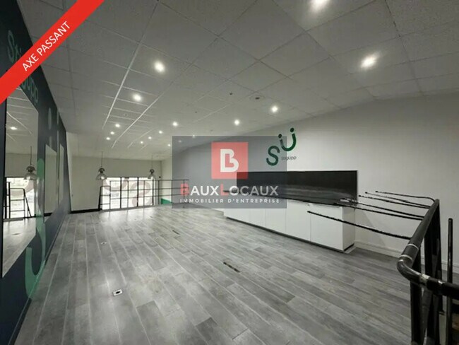 Plus de détails pour Local commercial à louer