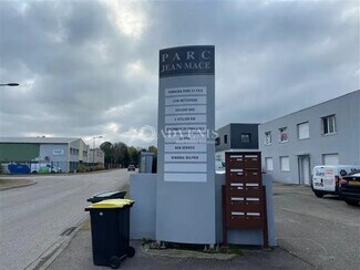 Plus de détails pour Local d'activités à louer