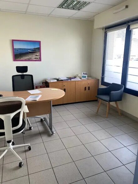 Bureau dans Angers à louer - Photo de l’immeuble – Image 1 sur 4