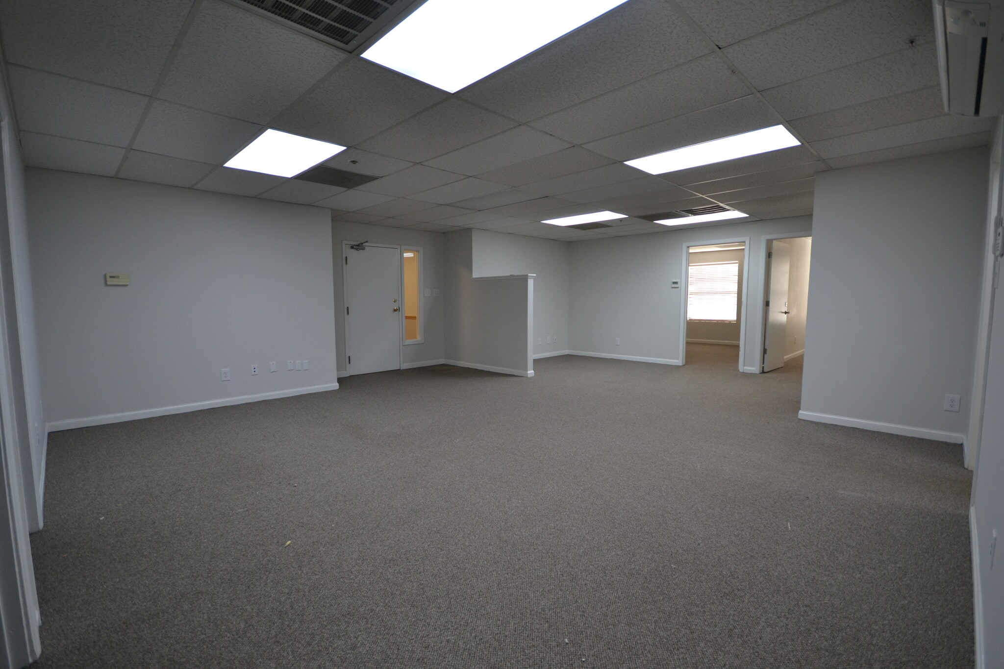 1090 Adams St, Benicia, CA à louer Photo intérieure– Image 1 sur 9