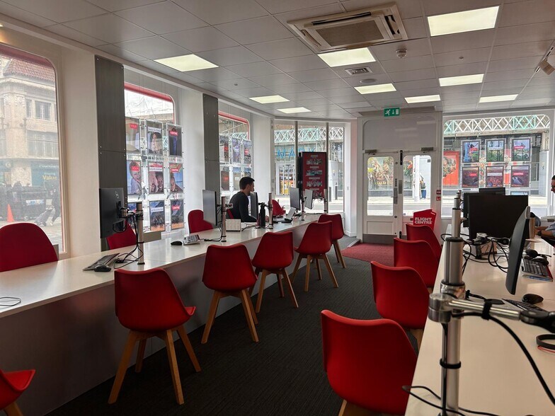 55 Western Rd, Brighton à louer - Photo de l’immeuble – Image 3 sur 10