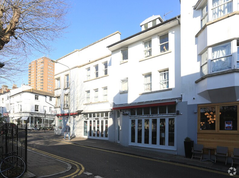 98 Trafalgar St, Brighton à louer - Photo de l’immeuble – Image 3 sur 3