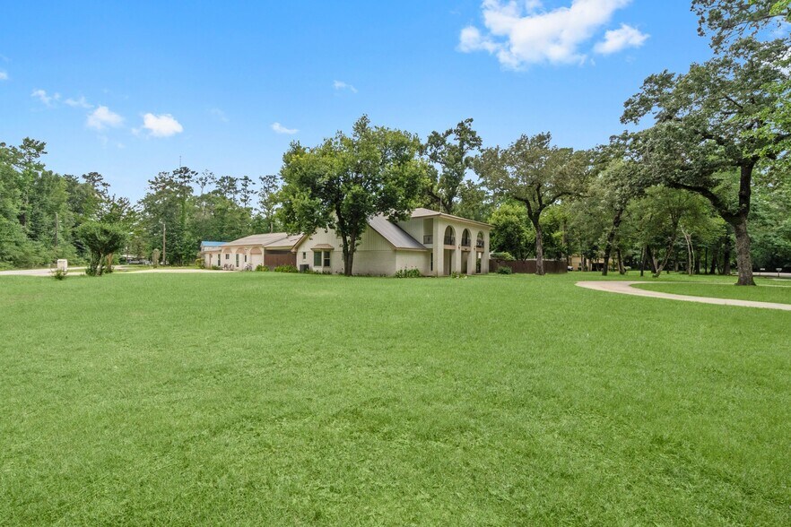 2042 Teal Dr, Spring, TX à vendre - Photo de l’immeuble – Image 2 sur 91
