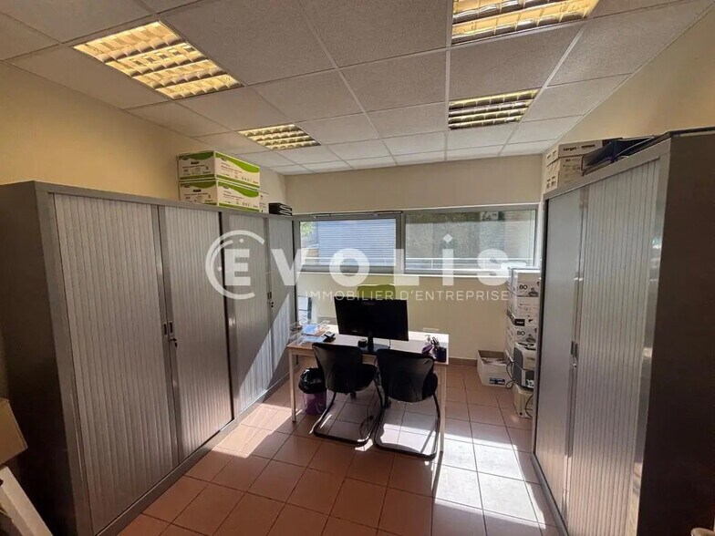 Bureau dans Beauvais à louer - Photo de l’immeuble – Image 3 sur 6