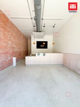 7507-7533 W Sunset Blvd, Los Angeles, CA à louer Photo intérieure– Image 1 sur 4