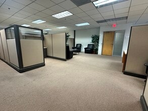 28159 Avenue Stanford, Valencia, CA à louer Photo intérieure– Image 2 sur 4