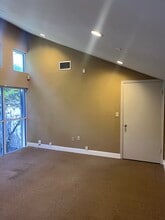 13200 SW 128th St, Miami, FL à louer Photo intérieure– Image 2 sur 3