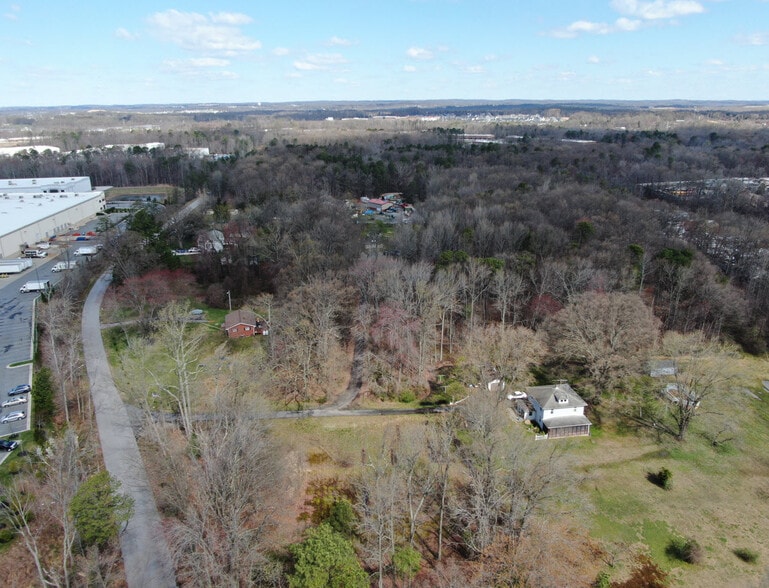 129 Bengies Rd, Middle River, MD à vendre - Aérien – Image 1 sur 8
