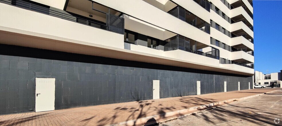 Local commercial dans Madrid, Madrid à louer - Photo de l’immeuble – Image 2 sur 2