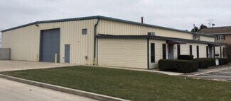 Plus de détails pour 250 S Main St, Sugar Grove, IL - Industriel/Logistique à louer