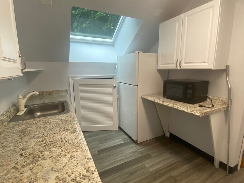600 Newtown Rd, Villanova, PA à vendre - Photo intérieure – Image 2 sur 4