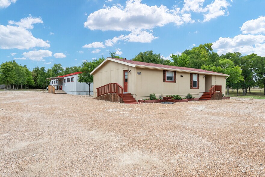 5290 W State Highway 31, Corsicana, TX à louer - Photo principale – Image 1 sur 16