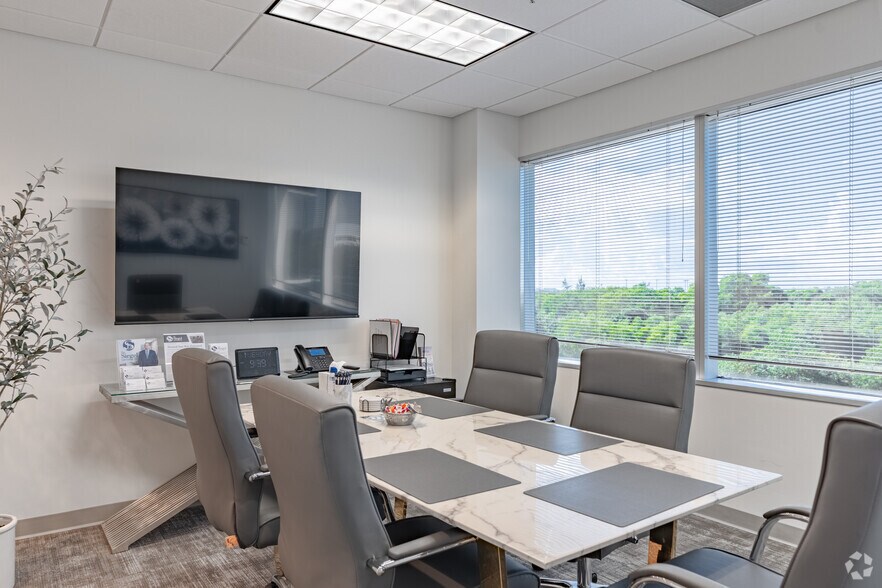 2500 N Military Trl, Boca Raton, FL à louer - Photo intérieure – Image 3 sur 28