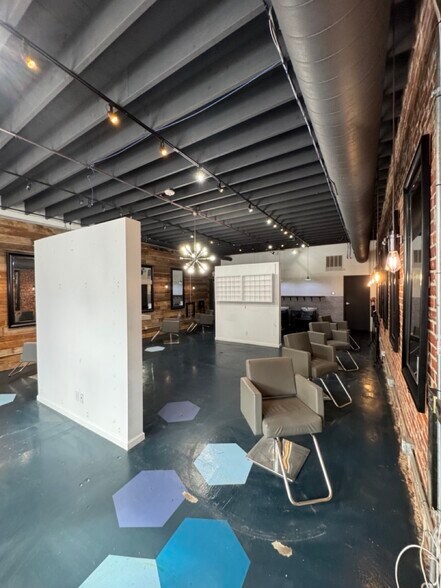 4187 Manchester Ave, Saint Louis, MO à louer - Photo de l’immeuble – Image 3 sur 5