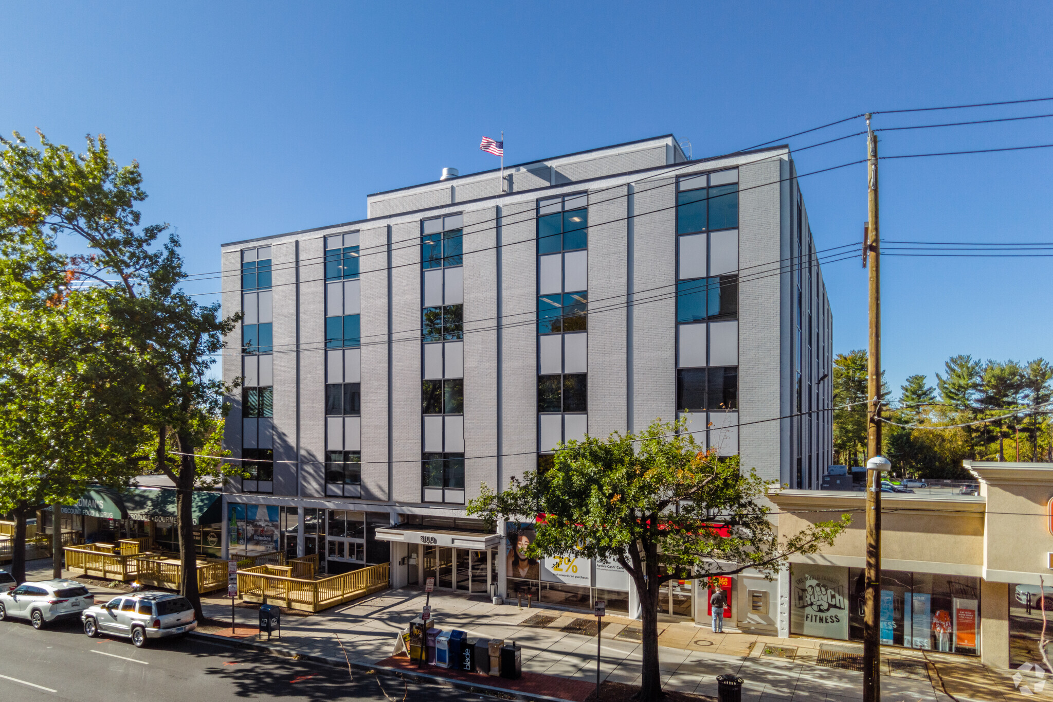 5100 Wisconsin Ave NW, Washington, DC à louer Photo de l’immeuble– Image 1 sur 7