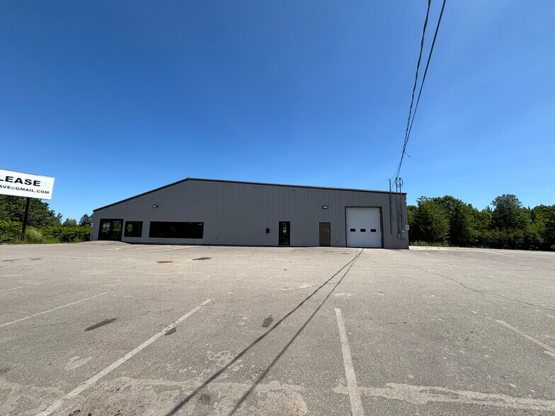 29 Stillwater Ave, Orono, ME à louer - Photo de l’immeuble – Image 2 sur 43