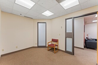 570 Asbury St, Saint Paul, MN à louer Photo intérieure– Image 1 sur 3
