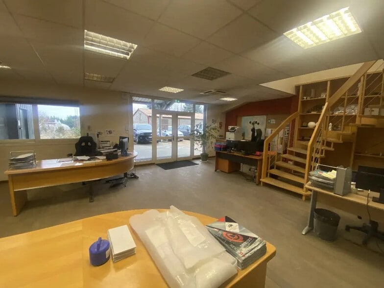 Local d'activités dans Hurigny à vendre - Photo intérieure – Image 3 sur 7