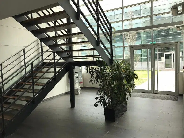 Bureau dans Labège à louer - Photo de l’immeuble – Image 3 sur 10