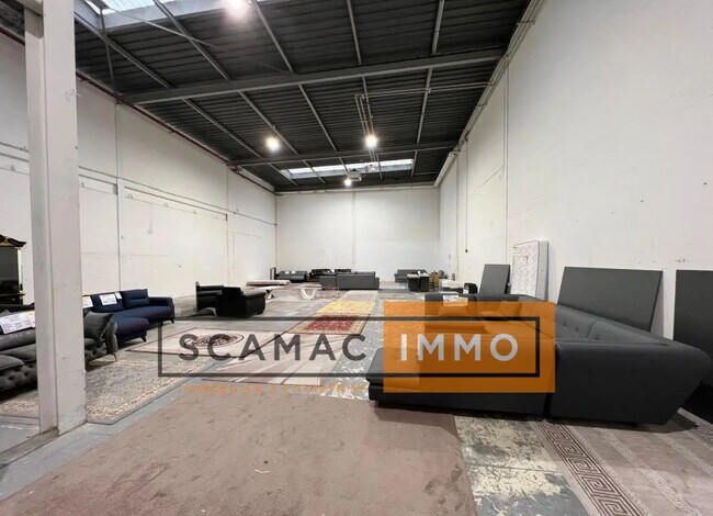 Plus de détails pour Bureau, Industriel/Logistique à louer